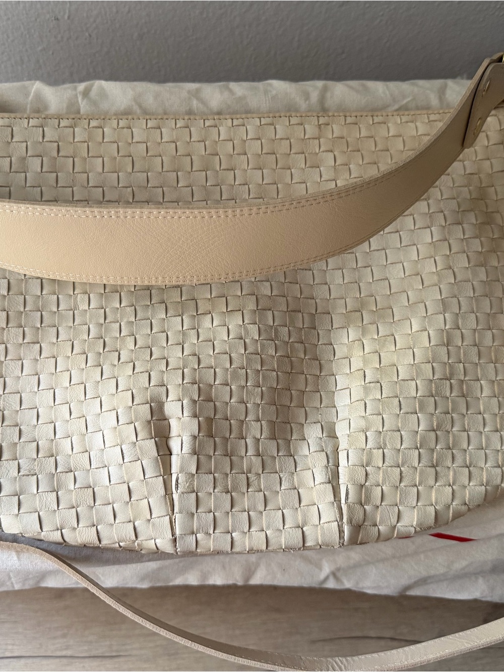 Clare V. Moyen Messenger in buttercream Crossbody Should bag - Picture 7 of 14